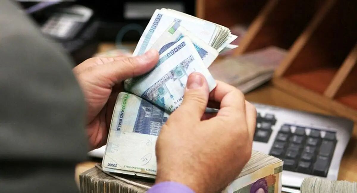 حساب بازنشستگان شارژ شد / آغاز واریز پاداش پایان خدمت حساب بازنشستگان شارژ شد / آغاز واریز پاداش پایان خدمت