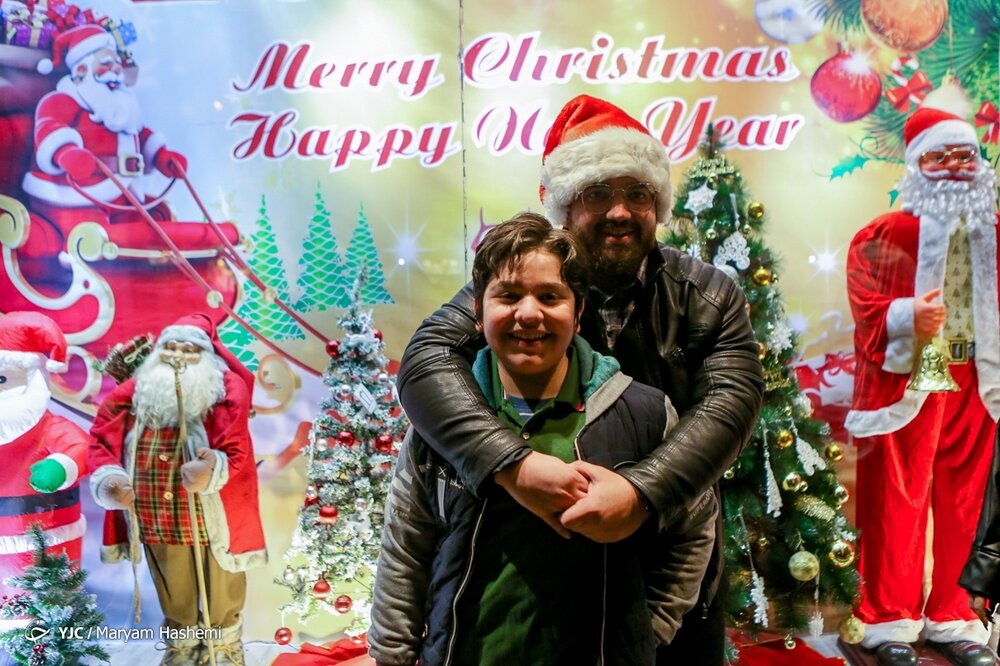 حال و هوای خیابانهای تهران در شب سال نو میلادی