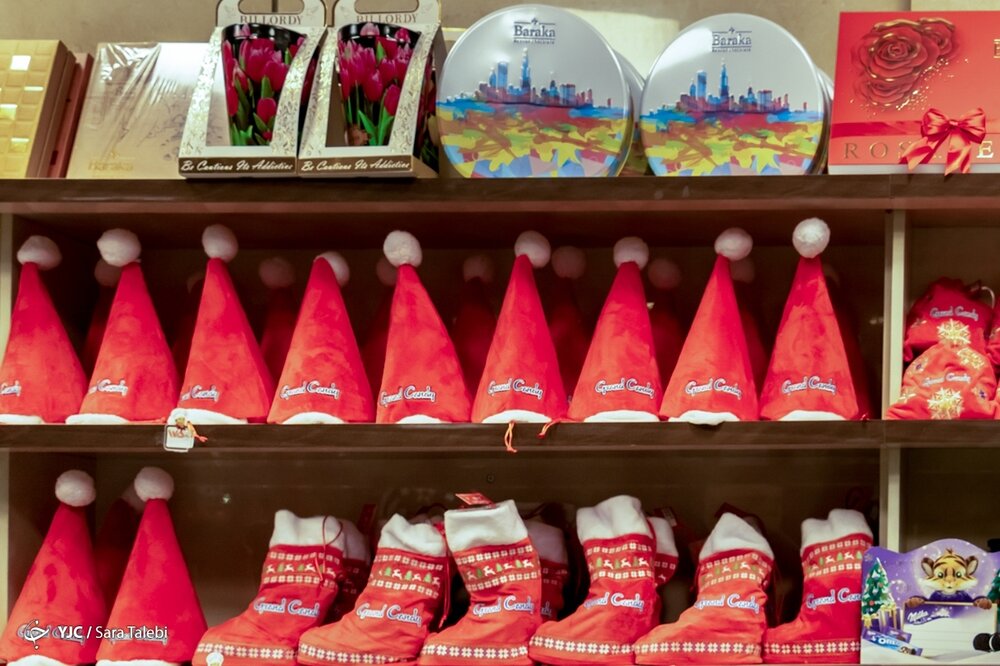 حال و هوای خیابانهای تهران در شب سال نو میلادی