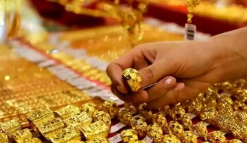 کادوهای روز زن طلا را گران کرد / سکه در آستانه ۳۰ میلیونی شدن