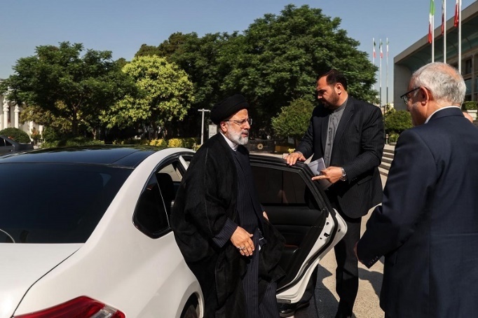 با خودروهای تشریفات ریاست جمهوری ایران آشنا شوید