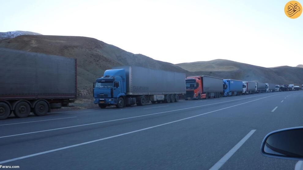 صف ۱۰ کیلومتری کامیونها در مرز ایران و ترکیه! + عکس