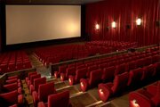 چرا سینماهای این شهر تعطیل هستند؟