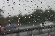 باران خیابان‌های تهران را قفل کرد