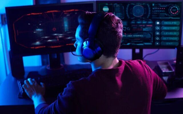 ایرانیها روزی چند ساعت بازی میکنند؟ + عکس