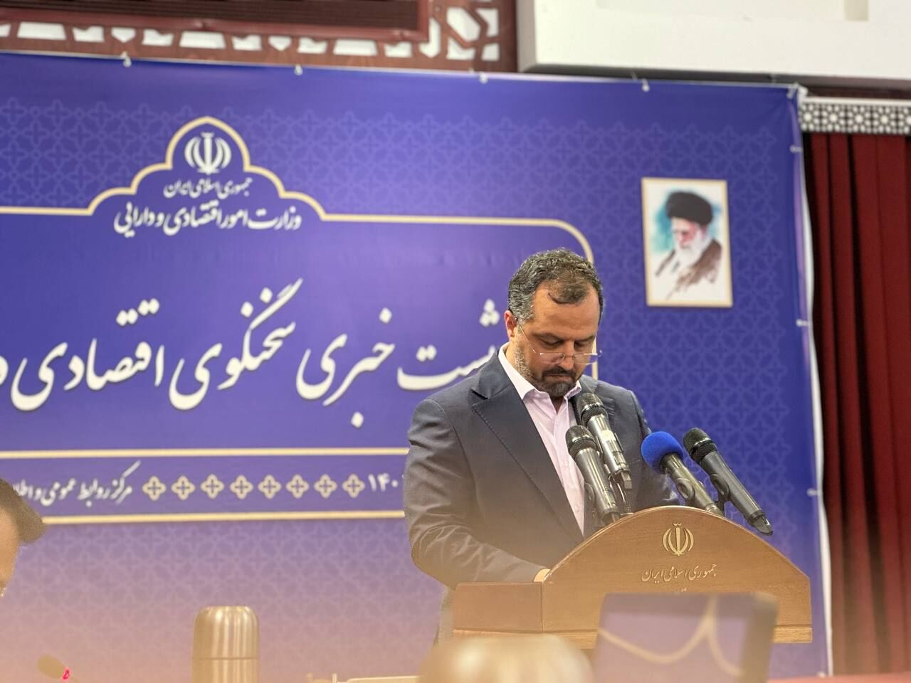 کاهش تورم نشاندهنده ثبات در بازارهاست نه کاهش قیمت / در تلاشیم از انتشار اخبار صبح جمعهای پرهیز کنیم