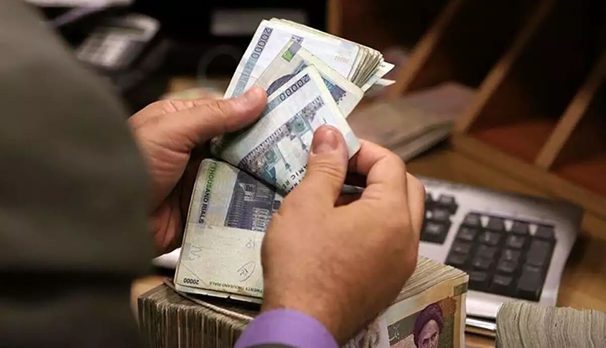 سایه روشن تصمیم دولت برای انتشار گواهی سپرده ۳۰ درصدی/ ابهام در نرخ سود وام های پرداختی با منابع گواهی سپرده خاص!