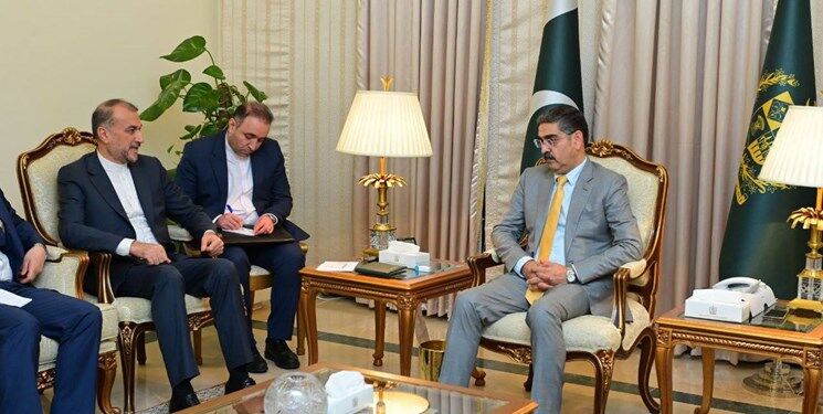 وزیر خارجه پاکستان: محکم پشت ایران ایستادهایم