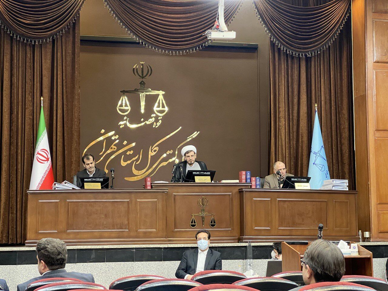 اظهارات شکات بعد از پایان کیفرخواست طرح میشود