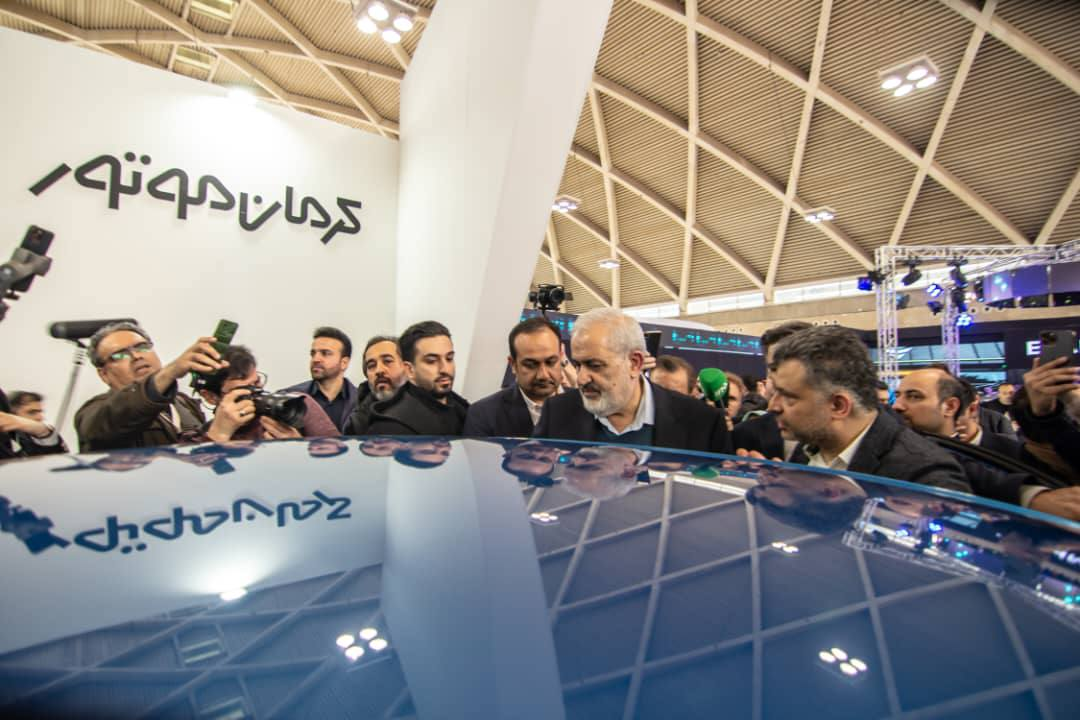 ​​​​​​​بازدید وزیر صمت از خودرو ایگل کرمان موتور