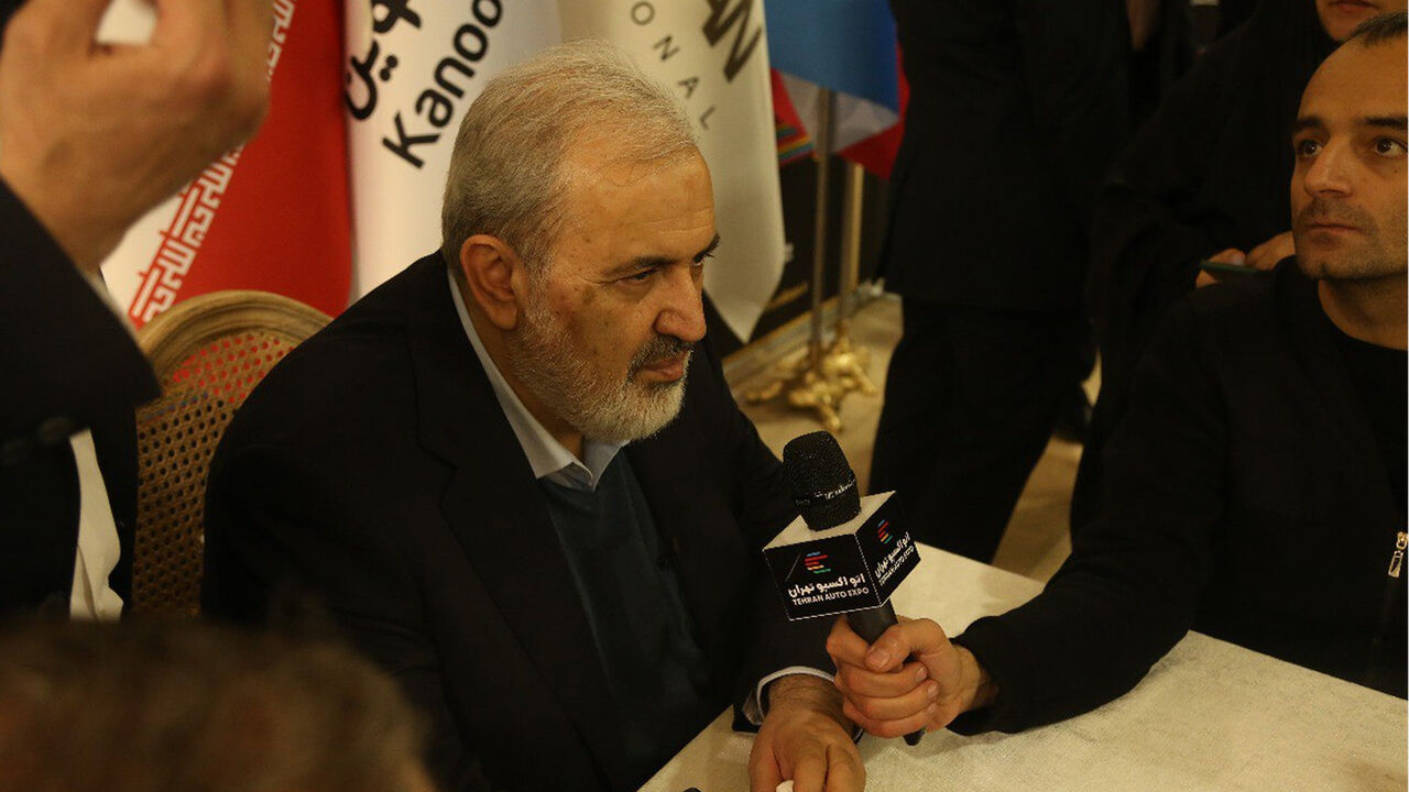 خودروهای وارداتی مازاد چه زمانی عرضه خواهد شد؟