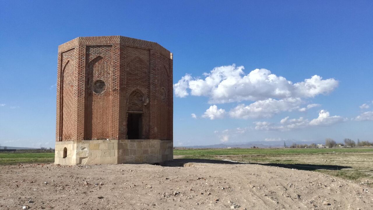 سفر به اردبیل چقدر پول میخواهد؟ / قیمت تور هوایی اردبیل + جدول