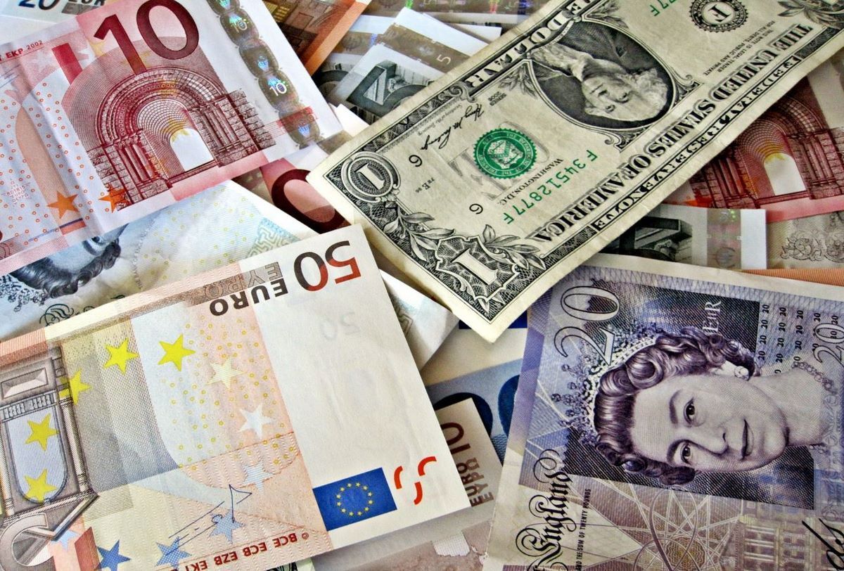 قیمت دلار، یورو و ۴۴ ارز دیگر امروز ۲۱ بهمن / نرخ رسمی ۲۴ ارز افزایش یافت