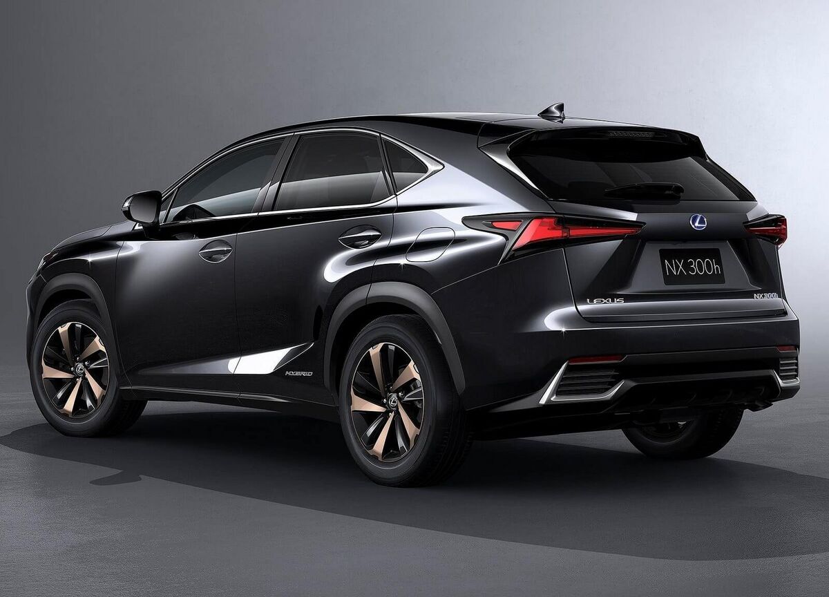 شاسیبلند لوکس ژاپنی در بازار ۹ میلیارد و ۶۰۰ میلیون تومان شد + جدول