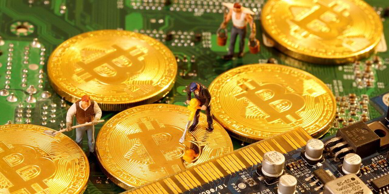 معضل مصرف بیرویه انرژی توسط ماینرهای بیتکوین/ قوانین نظارتی در راه خواهد بود؟