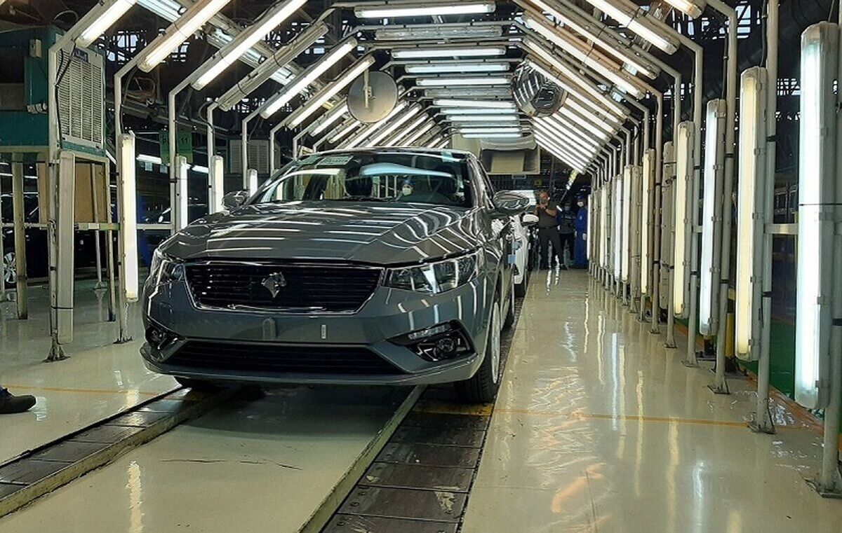 ایرانخودرو و سایپا؛ کارخانه تولید خودرو یا تولید زیان؟