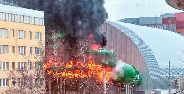 آتش‌سوزی شدید در پارک آبی سوئد + فیلم