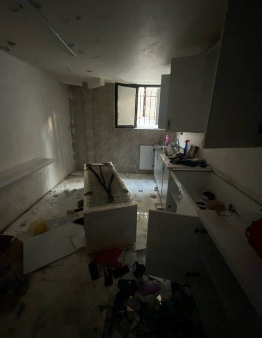 فروشنده آیفون ۲۰ میلیونی فرار کرد! فروشنده آیفون ۲۰ میلیونی فرار کرد!