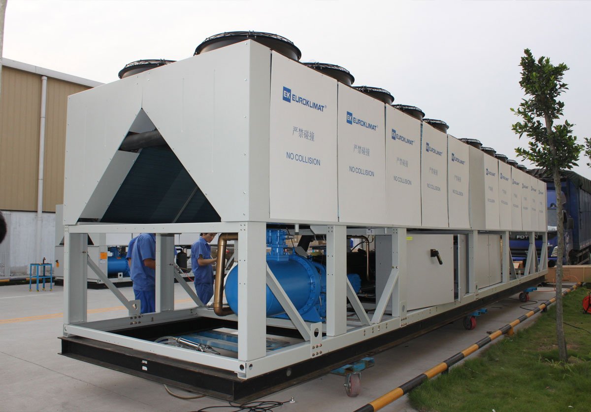 راهنمای انتخاب بهترین چیلر برای محیطهای صنعتی