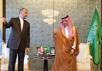 Iran, Saudi Arabia Push for OIC Emergency Meeting on Gaza