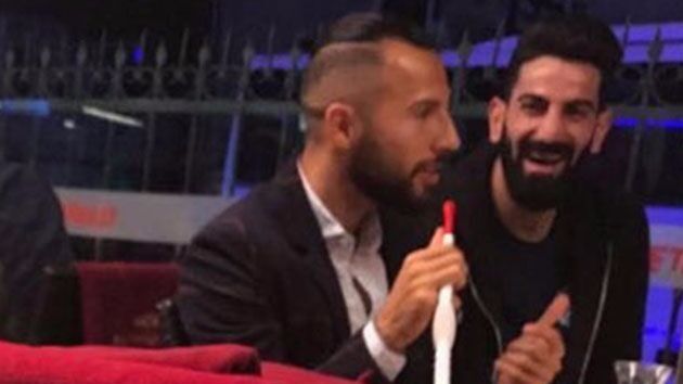 آمار عجیب خداداد عزیزی از قلیان کشیدن فوتبالیستها!