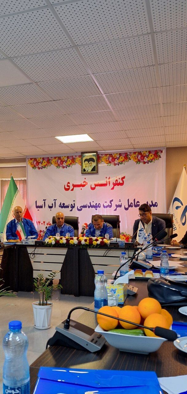 بعضی از کنشگران محیطزیست احساسی درباره انتقال آب اظهارنظر میکنند/ کمتر از بحرین آب شیرین میکنیم