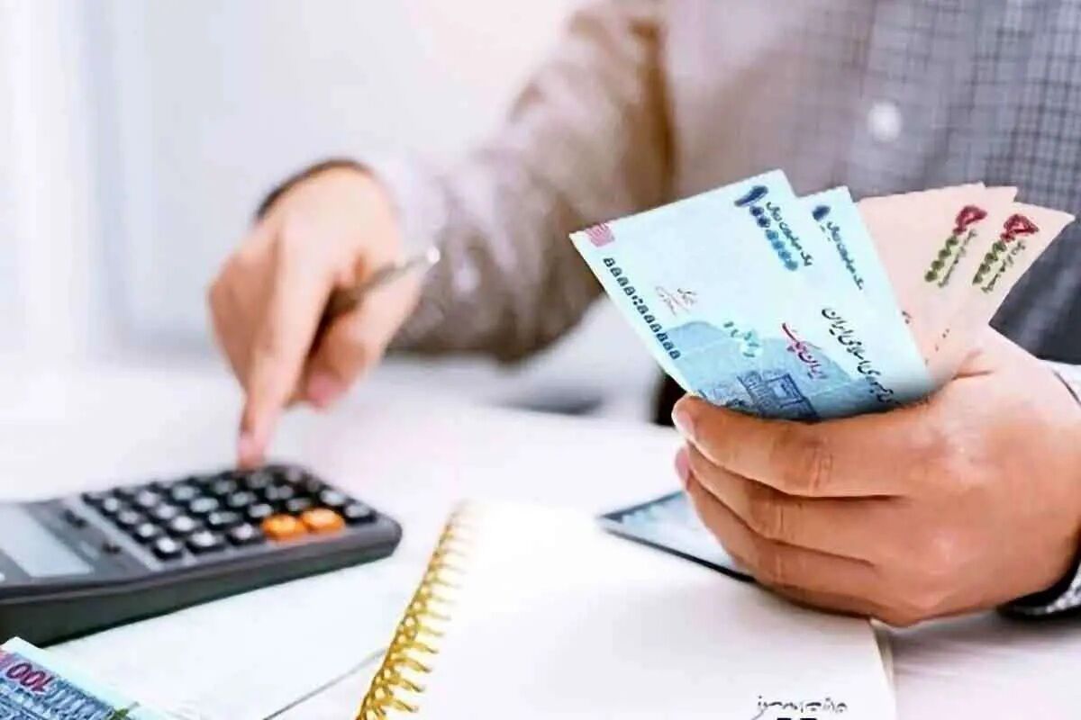 از حساب این افراد مالیات کسر میشود!