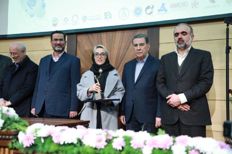 بیست و یکمین جشنواره تولید ملی افتخار ملی برگزار شد/تقدیر از 63 واحد تولیدی برگزیده