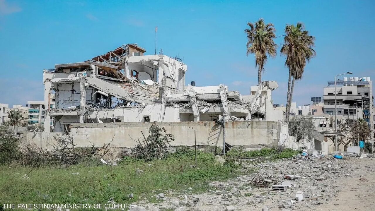 اسرائیل خانه یاسر عرفات را تخریب کرد + عکس