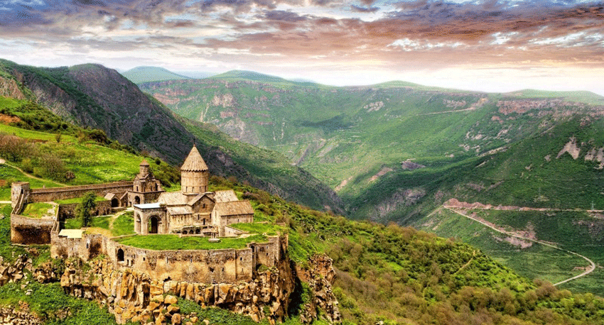 سه روز سفر به ارمنستان چقدر هزینه دارد؟ / قیمت تور زمینی ارمنستان + جدول