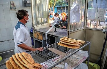 مصرف نان ایرانی ها زیاد است!