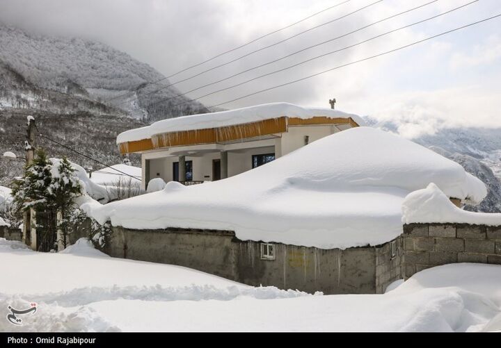بارش زیبای برف در روستاهای اشکورات گیلان