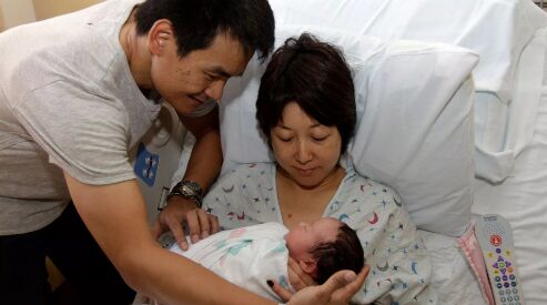 پاداش شرکت کره‌ای برای بچه‌دار شدن