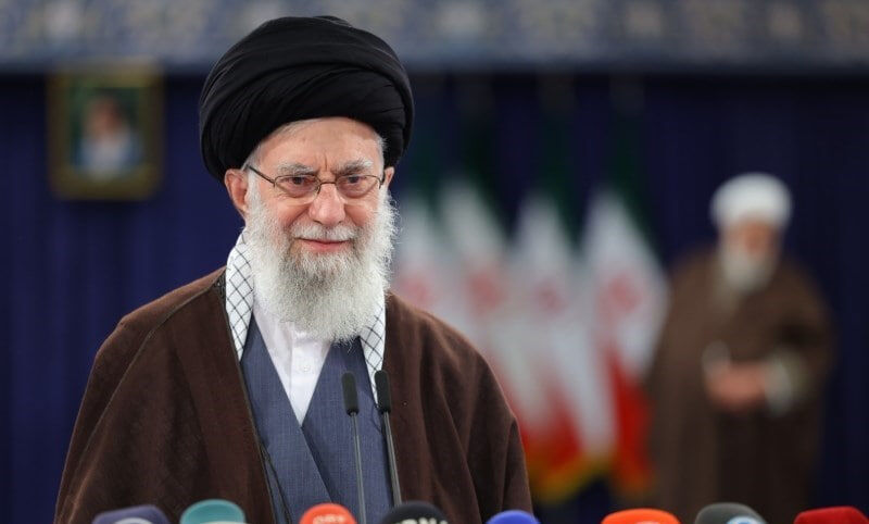 Ayatollah Khamenei Casts Vote in Early Minutes of Voting in Iran