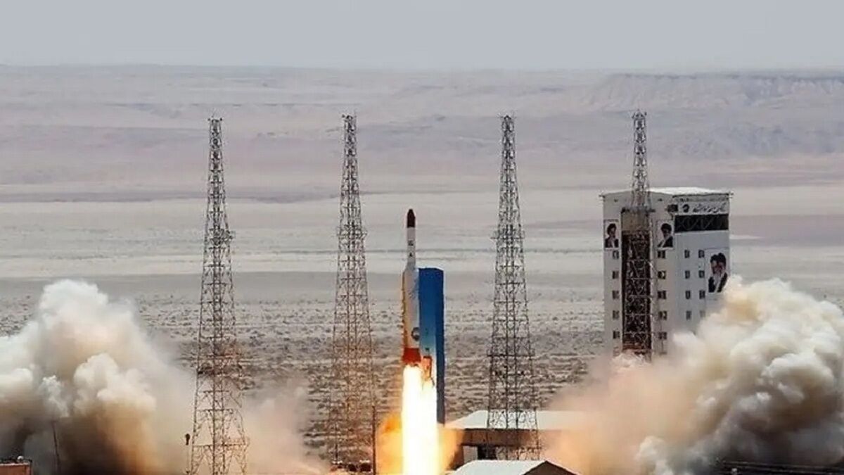 Iran Successfully Launches Pars-1 Satellite into Orbit