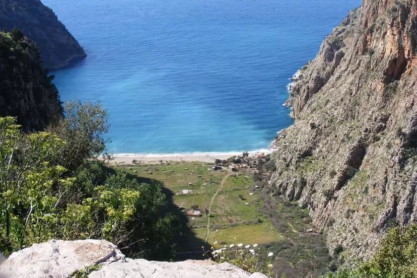 دره ی پروانه کجاست؟ + عکس