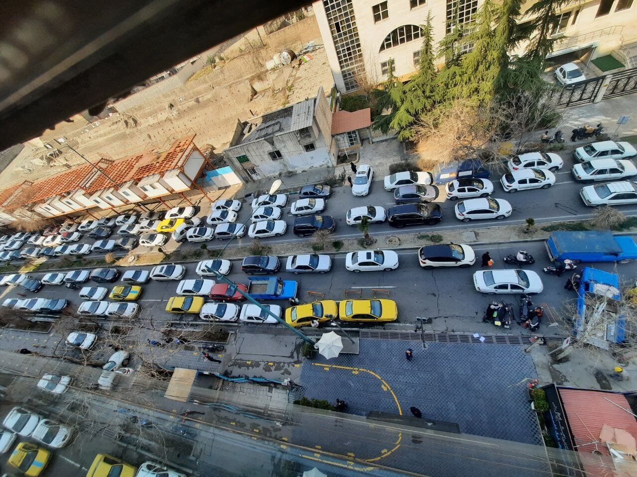 ترافیک وحشتناک تهران؛ خیابان‌های پایتخت به پارکینگ خودروها تبدیل شد! + عکس