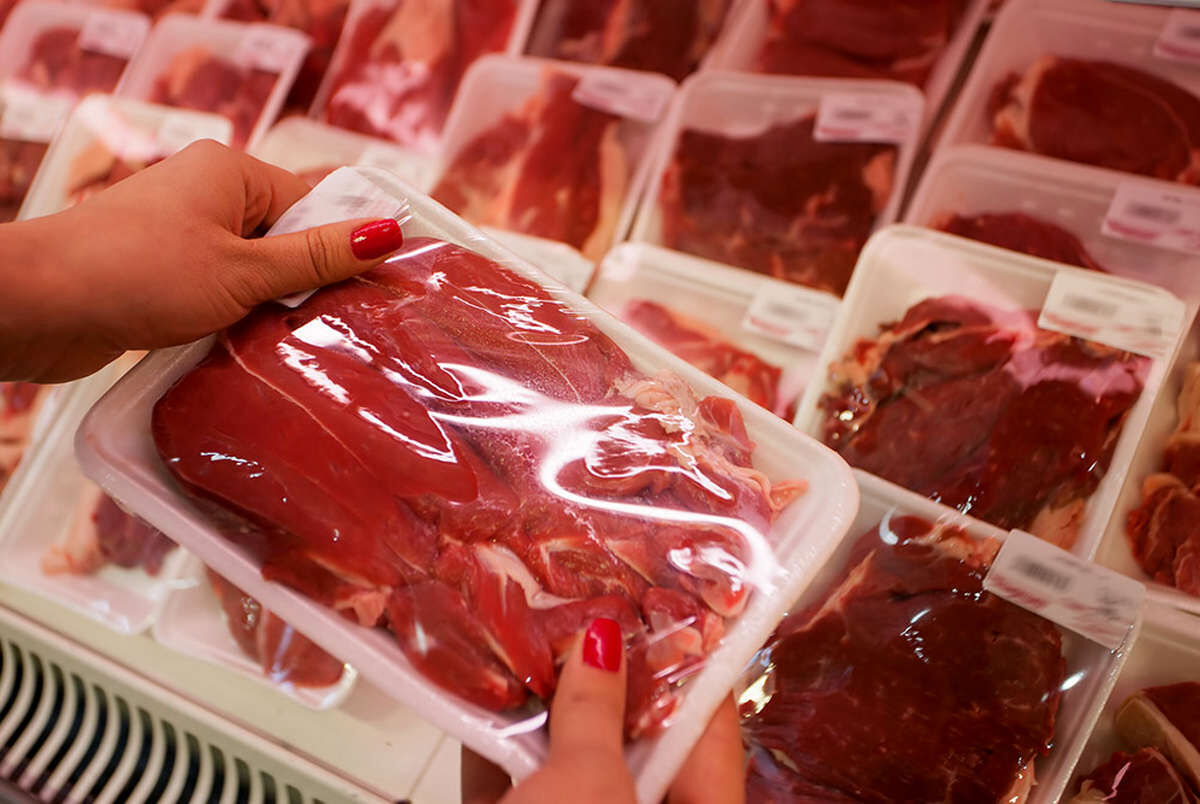 قیمت گوشت ۷۰۰ هزار تومان شد؟