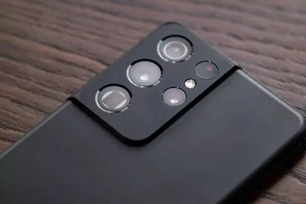 گلکسی سه نسل پیشرفت سامسونگ ارزش خرید دارد؟