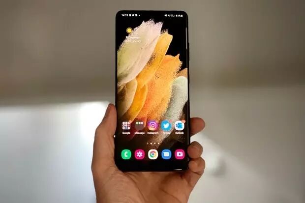 گلکسی سه نسل پیشرفت سامسونگ ارزش خرید دارد؟