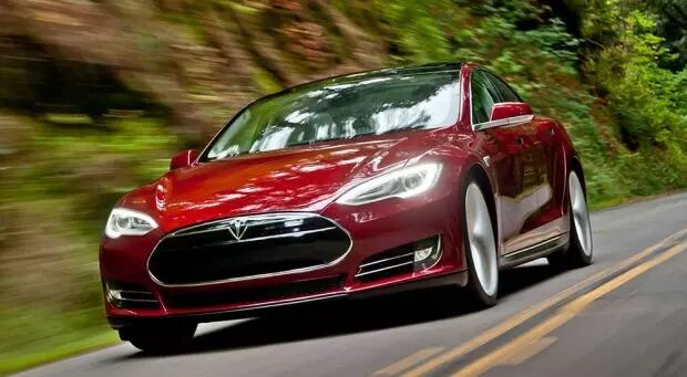 ۱۰ خودرو تاریخی که شرکت سازنده خود را نجات دادند