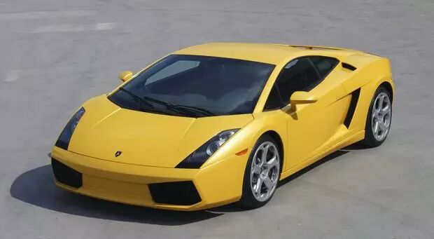 ۱۰ خودرو تاریخی که شرکت سازنده خود را نجات دادند