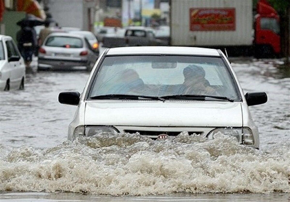 سیلابی شدن خیابان‌های شیراز! + فیلم