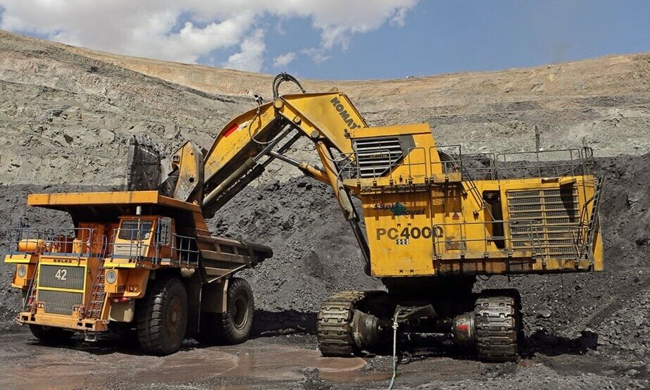 میراثدار ۱۵ هزار دستگاه ماشینآلات فرسوده هستیم/ ۳۰ میلیون دلار تراکتور صادر شد