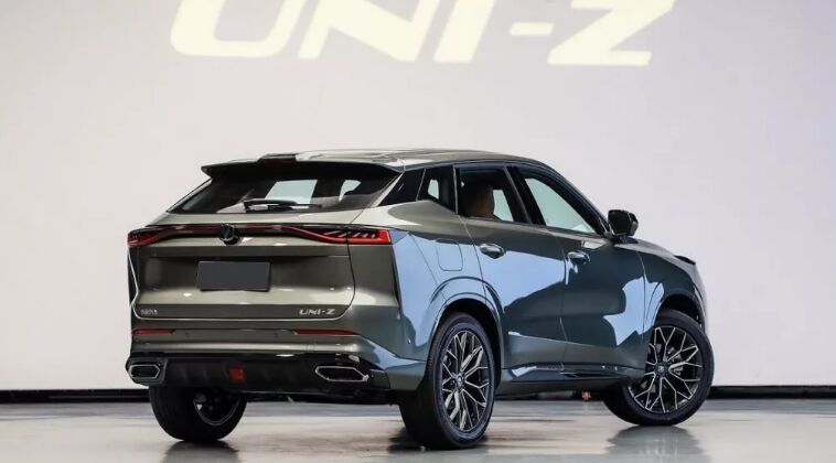 نگاهی به چانگان Uni-Z، کراساوور هیبریدی جدید چینیها با قیمتی مقرونبهصرفه