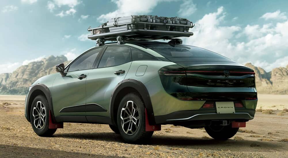 تویوتا کراون لند اسکیپ، تبدیل سدان به آفرودری جذاب و خشن