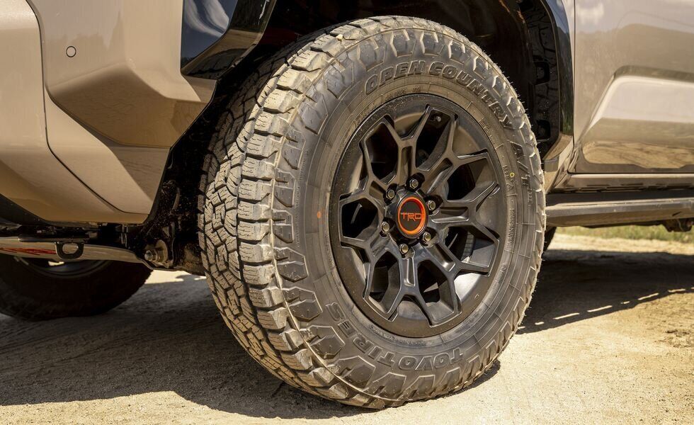 (تصویر) آپشنهای عجیب تویوتا فوررانر خبرساز شد