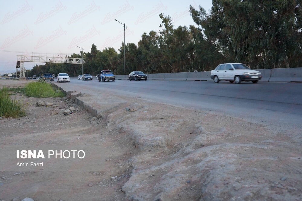 تاریکی مطلق جاده کمربندی شیراز یکساله شد! + عکس