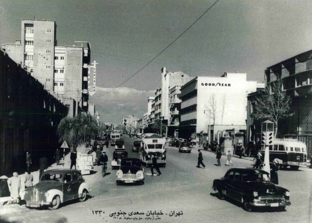 تصاویر جالب از خیابان معروف تهران در سال ۱۳۳۰