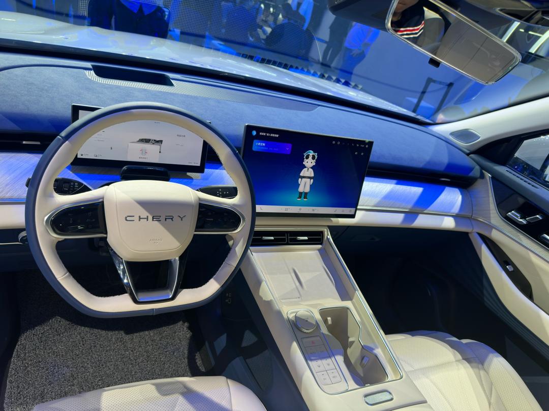 چری از شاسی بلند فوق لوکس تیگو 9 PHEV رونمایی کرد